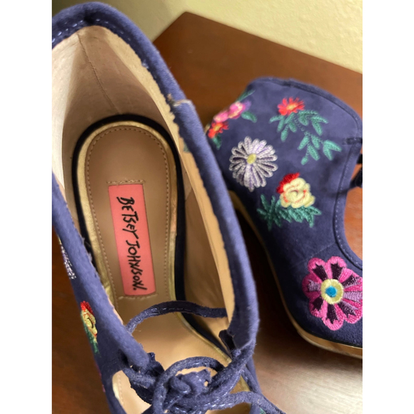 Betsey Johnson Caira Embroidered Floral Navy Blue Peep-Toe Booties-High Heels - Picture 2 of 4